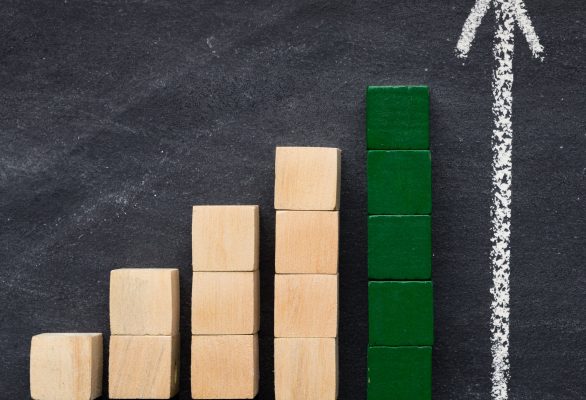 economic-graph-of-intense-growth-of-wooden-blocks-WSB4E6F economic-graph-of-intense-growth-of-wooden-blocks-WSB4E6F